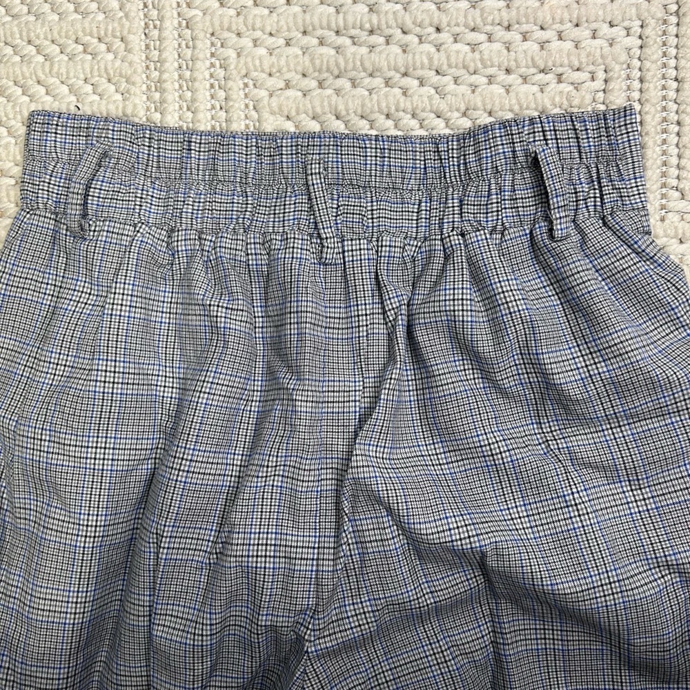 Forever 21 Gray High Waist elastic Tailored Shorts size Medium with tie belt - Picture 7 of 7
